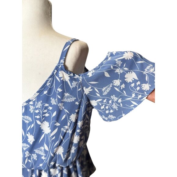 NEW Sienna Sky Blouse Top Womens M Blue white Floral Cold Shoulder Short Sleeve - Picture 11 of 12